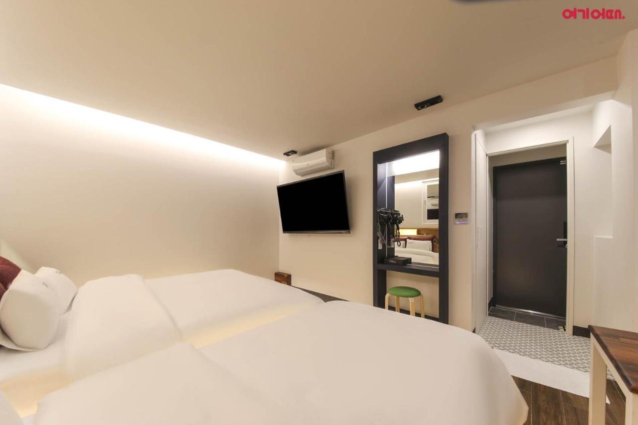 Hotel Yeogijoa Gwangju Metropolitan City Exteriör bild