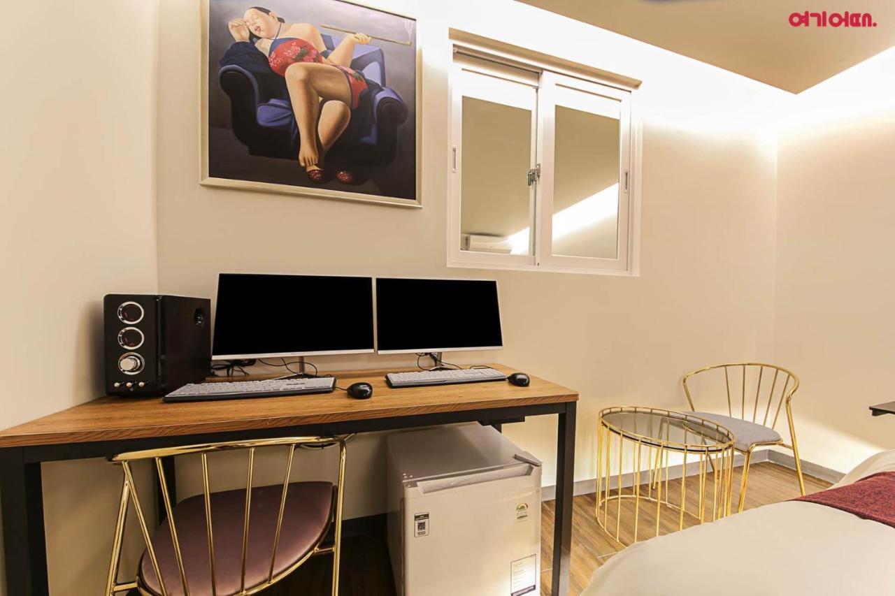 Hotel Yeogijoa Gwangju Metropolitan City Exteriör bild