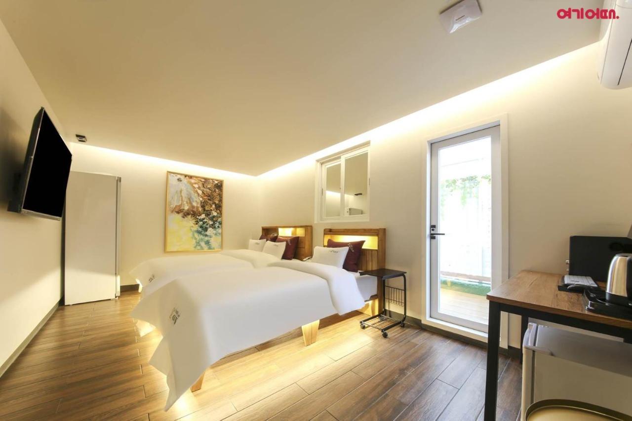 Hotel Yeogijoa Gwangju Metropolitan City Exteriör bild