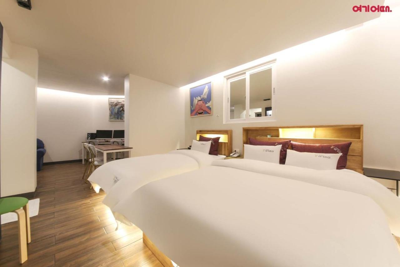 Hotel Yeogijoa Gwangju Metropolitan City Exteriör bild